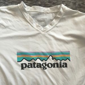 Patagonia v neck shirt